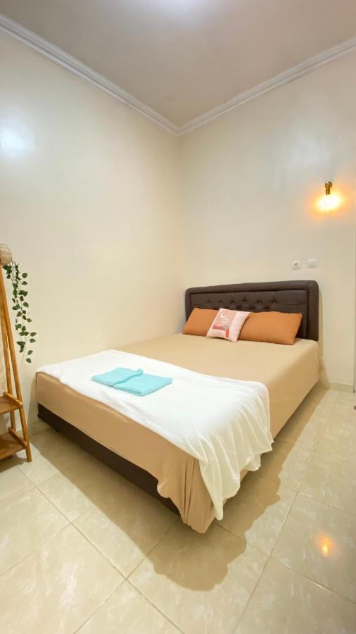Et Malio Stay & Travel Malioboro Pusat Kota يوغياكارتا المظهر الخارجي الصورة